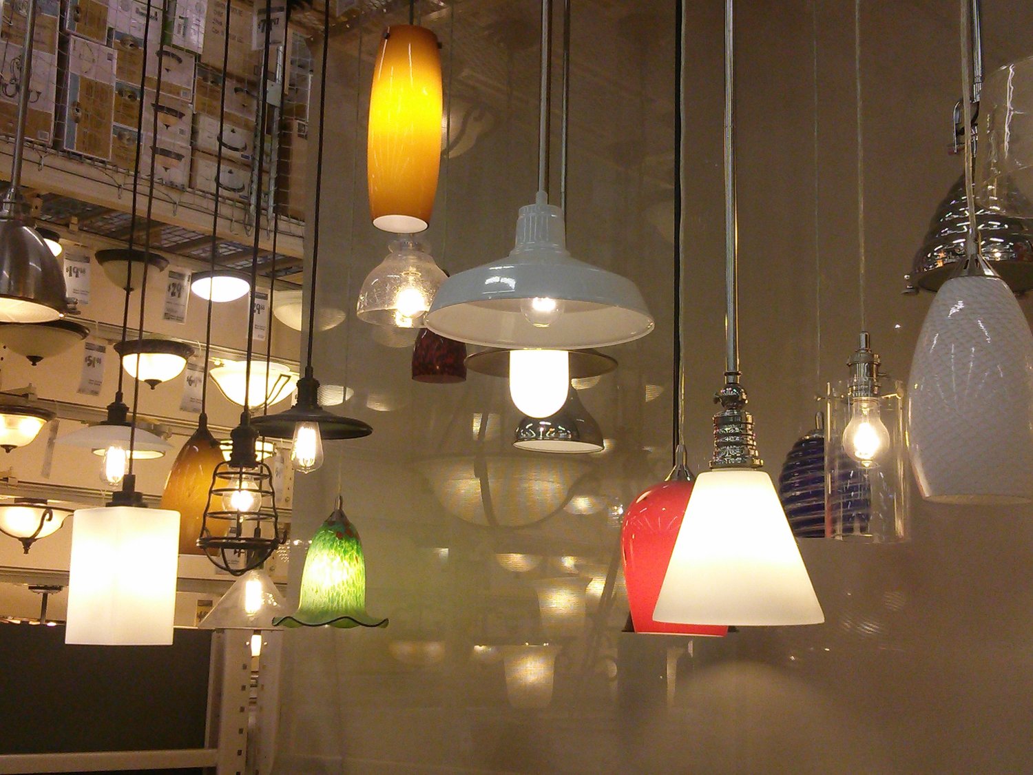 Pendant lighting exposes more light to the room and brightens the space. Licensed under CC0.